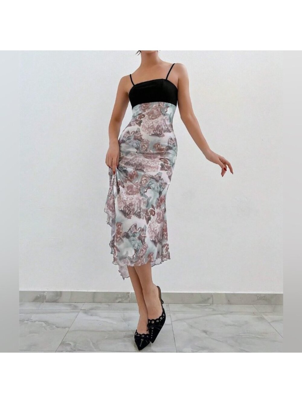 Asymmetric Hem Angel Printed Spaghetti Strap Dress - Picture 4 of 11